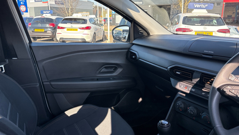 Dacia Sandero Stepway 1.0 TCe Essential 5dr Petrol Hatchback